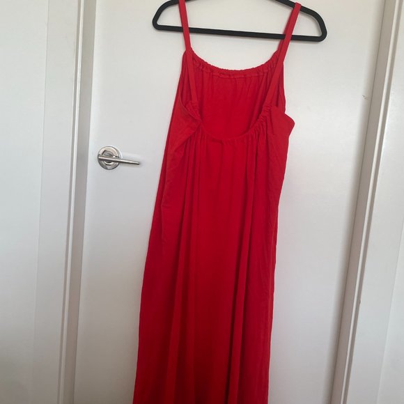 H&M red midi dress - Picture 2 of 2
